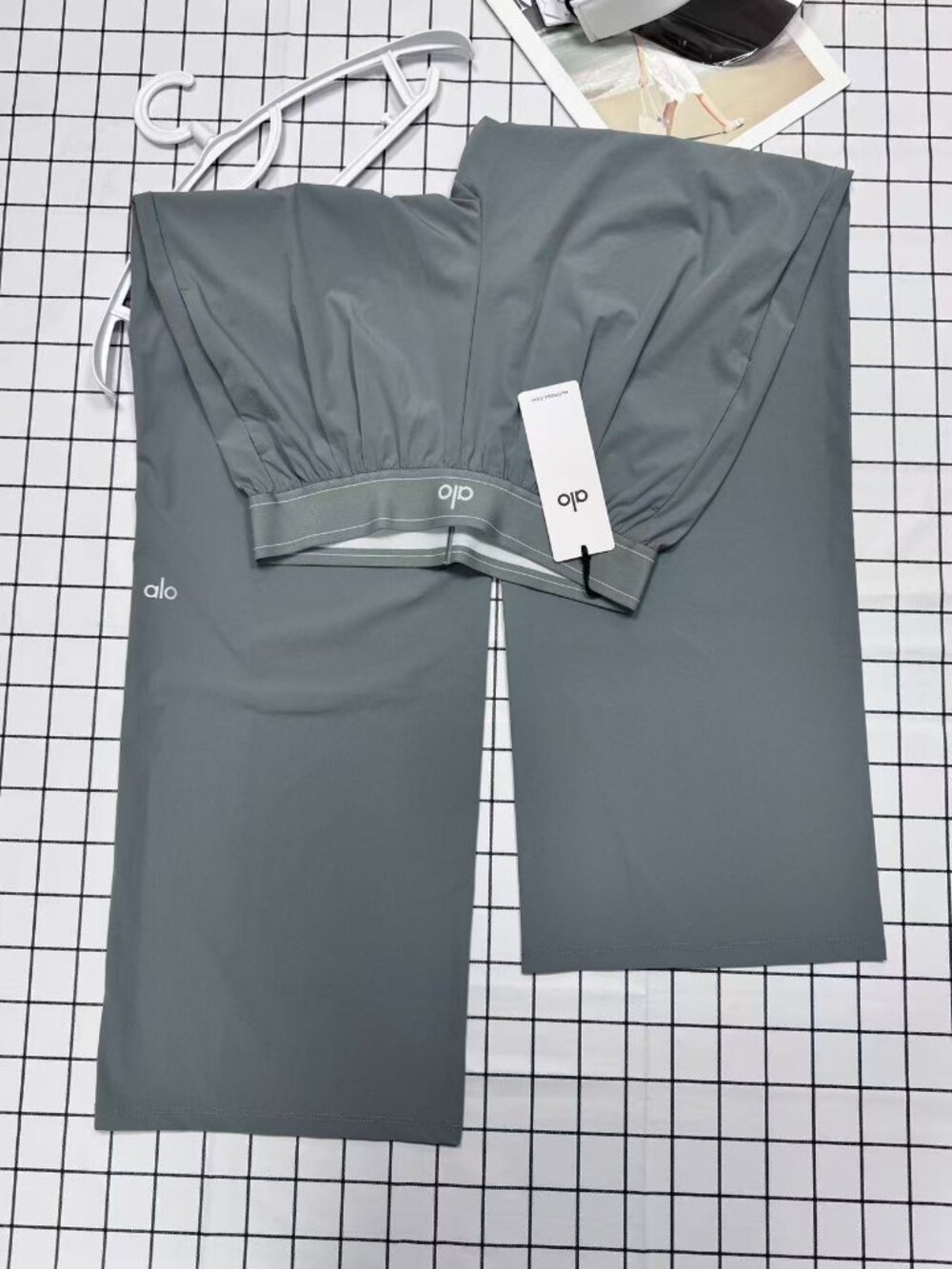 ALO Yoga Steel Grey Suit Up Trouser💦Clean Girl Office Pants-Regular 30” Inseam - Picture 2 of 8